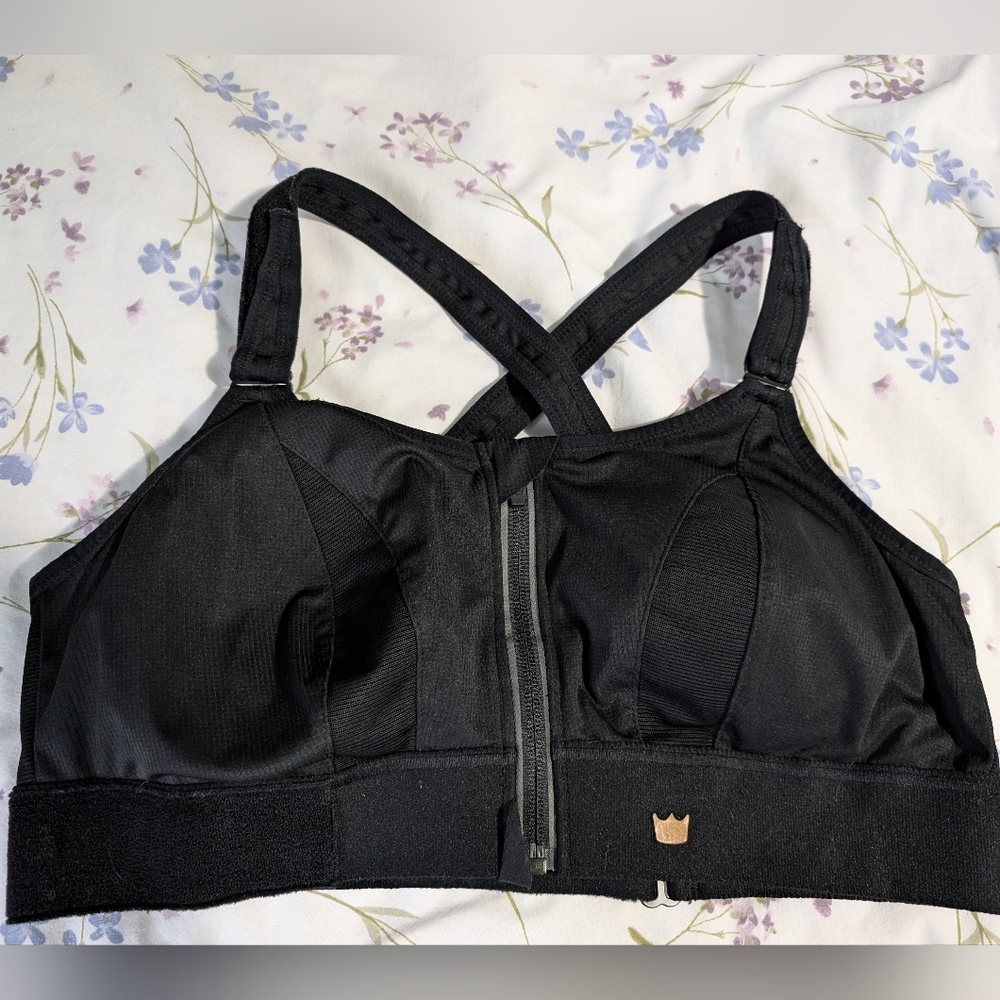 SHEFIT high impact sports bra. Size 1Luxe.
